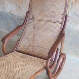 Thonet Lounge Chair No. 2 (No. 9702) 1900s