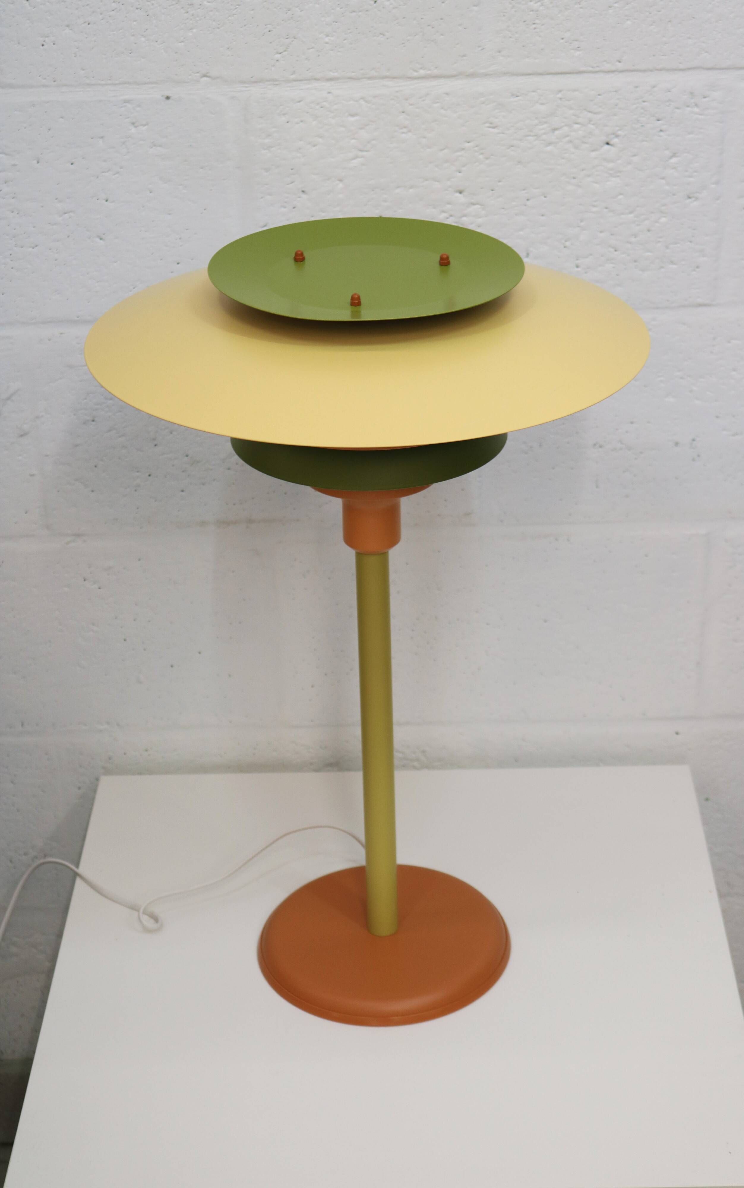 Lampe de bureau danoise unique en rose et vert par Lyskaer - Modèle 2252 -