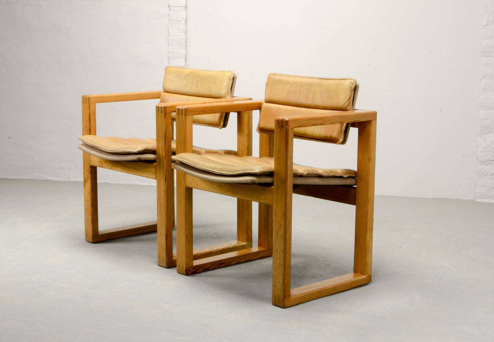 Set of Camel Leather Cubic Pinewood Side Chairs by Ate van Apeldoorn 1970s