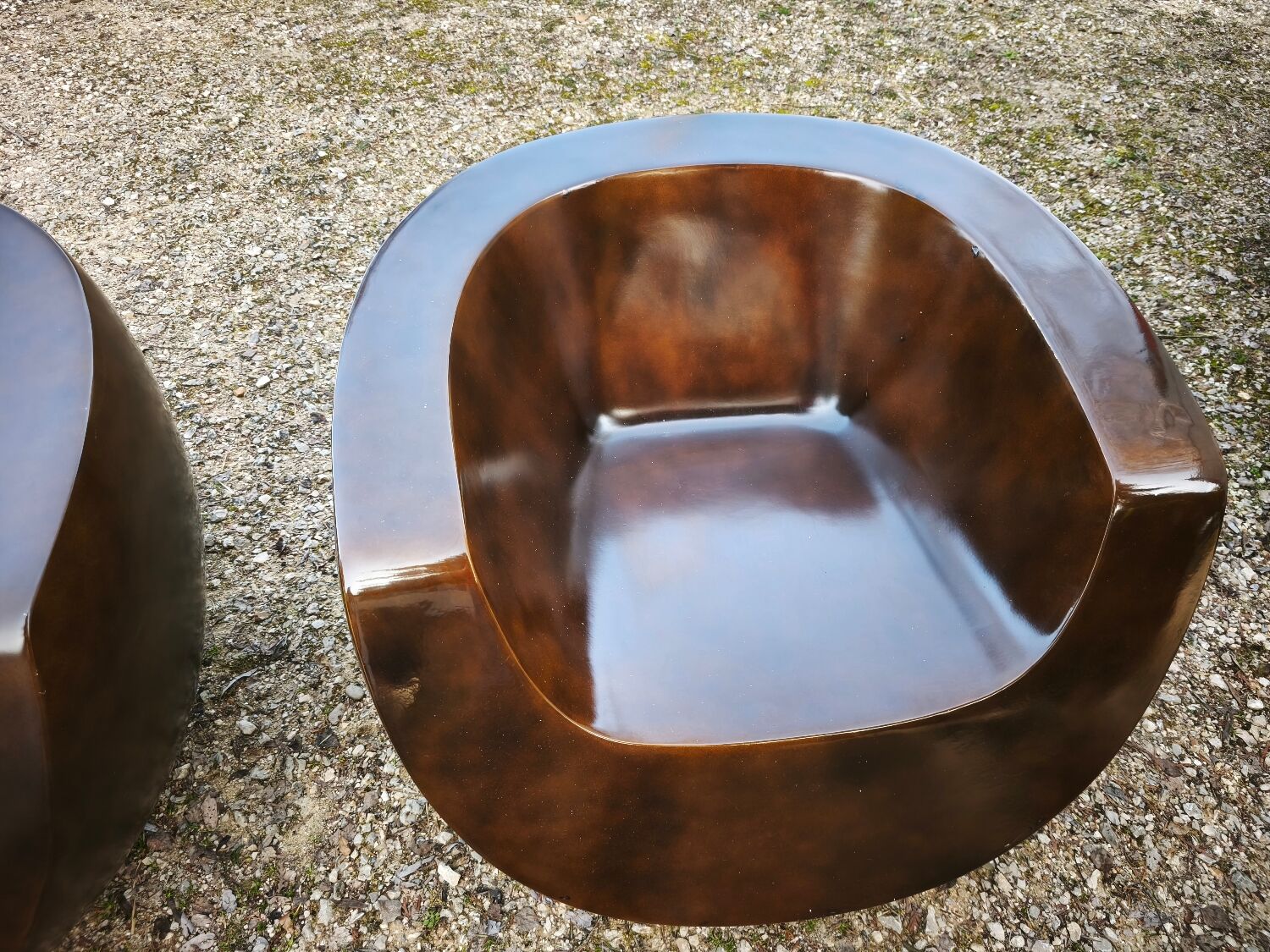 Pair of Moon armchairs in fibreglass