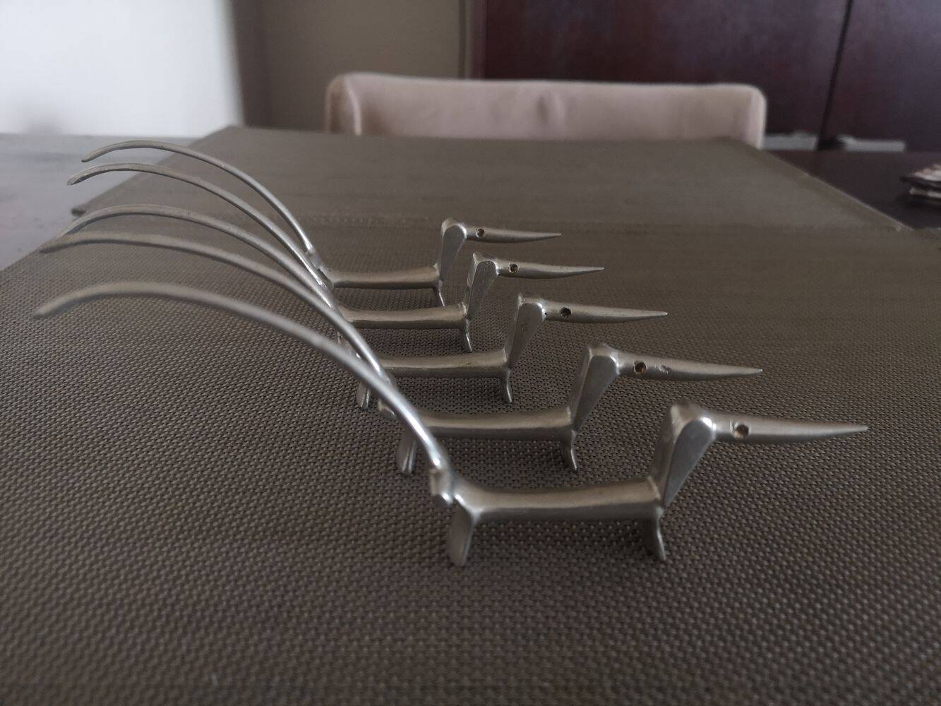Set of 5 Dachshund knife holders in silvered bronze Walter Bosse - 1950s/1960s