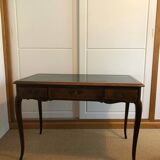 Bureau sous main en cuir ancien