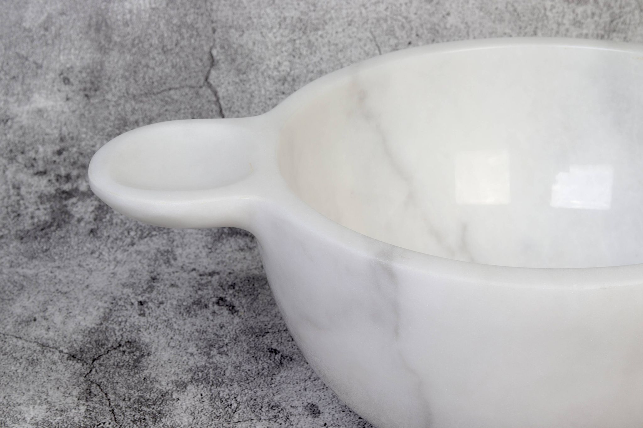 Gabriella – White Natural Marble Bowl with handles  | L 32cm W 20cm H 10cm