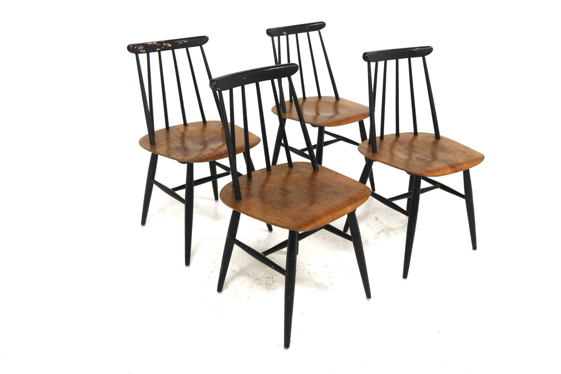 Set de 4 chaises "Fanett" en teck par Ilmari Tapiovaara, Suède, 1960