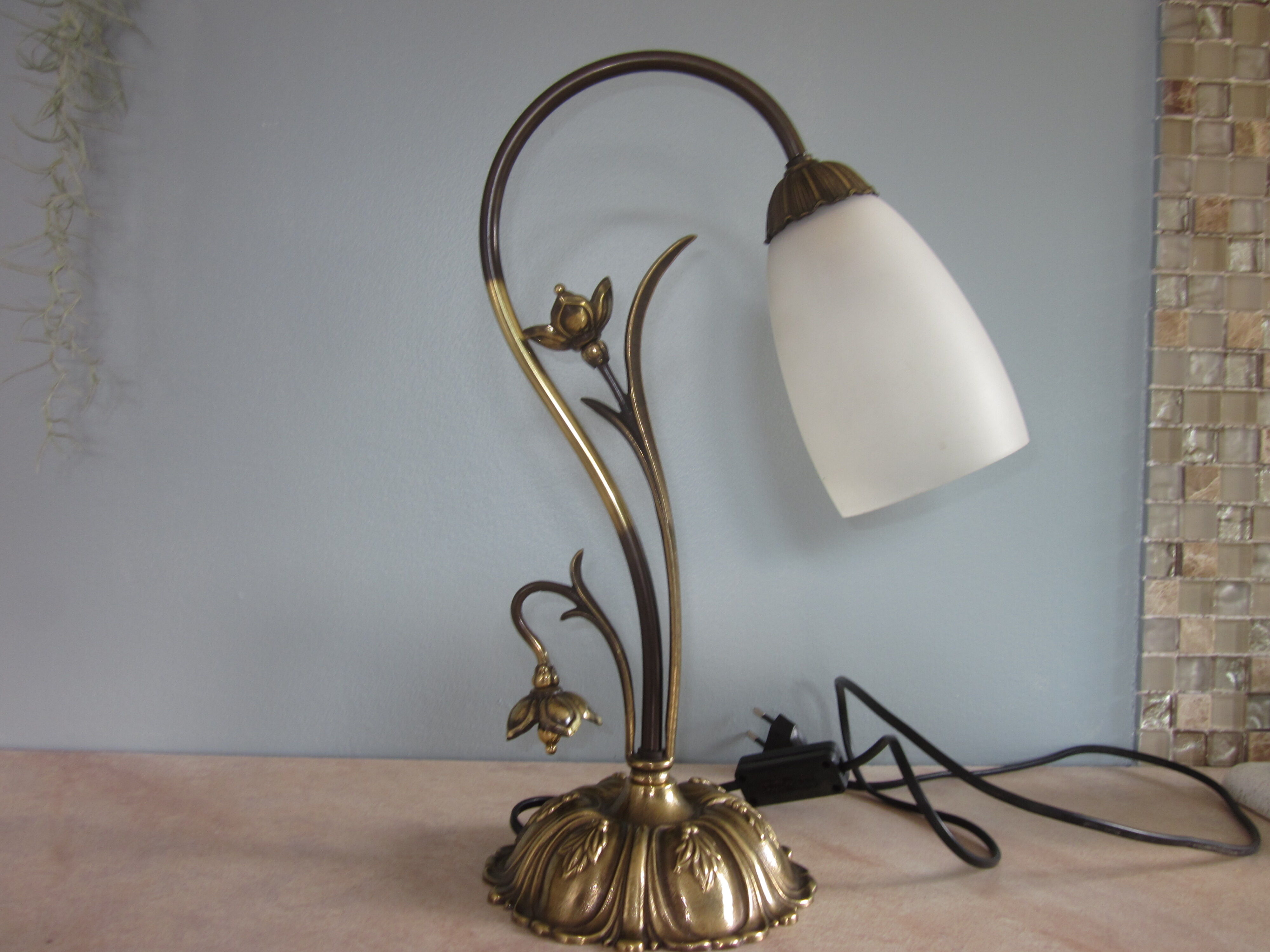 Bronze lamp
