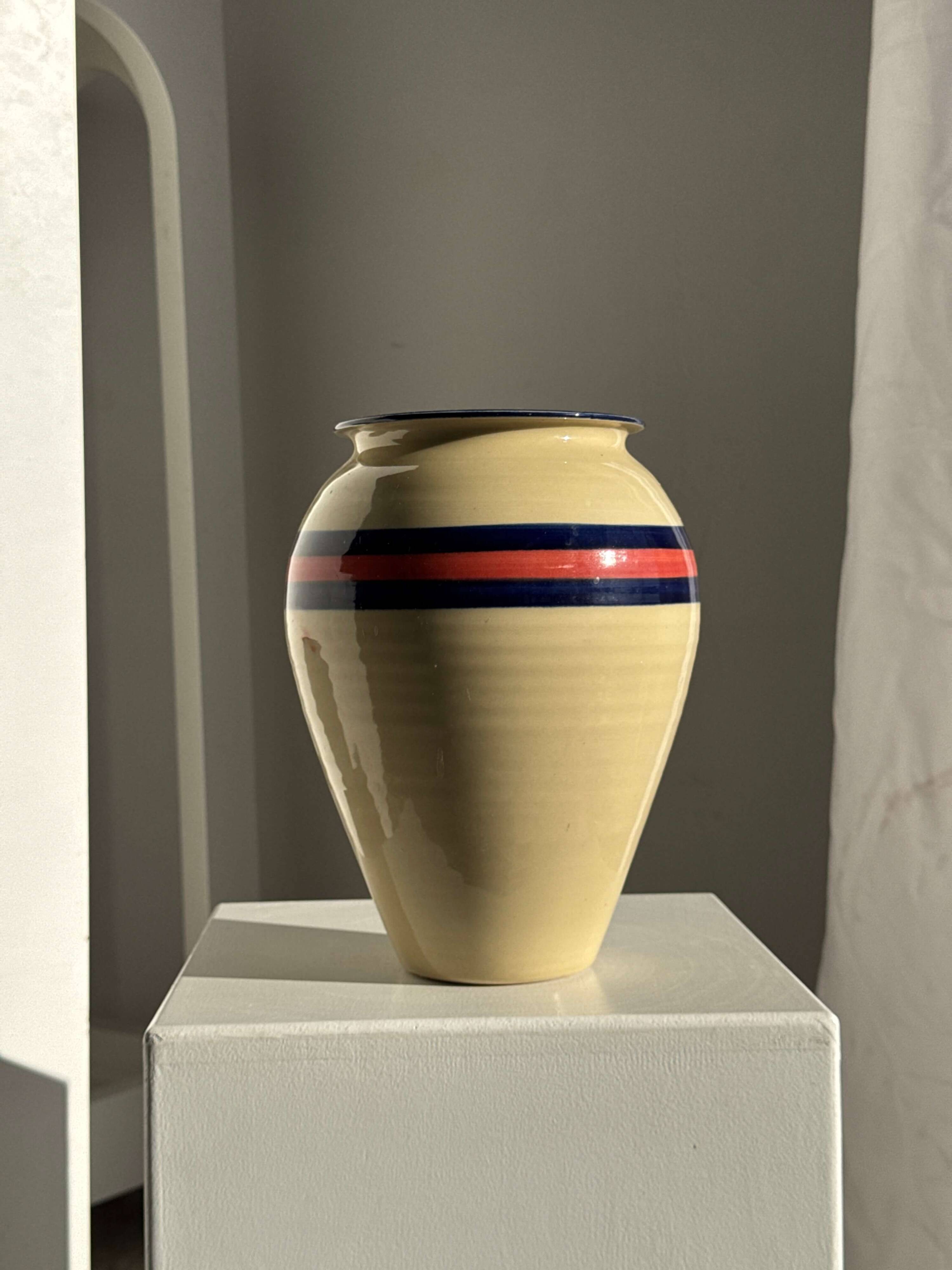 Large beige vase with blue and pink trim H27 D21