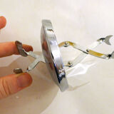 Sugar bowl with integrated clamp