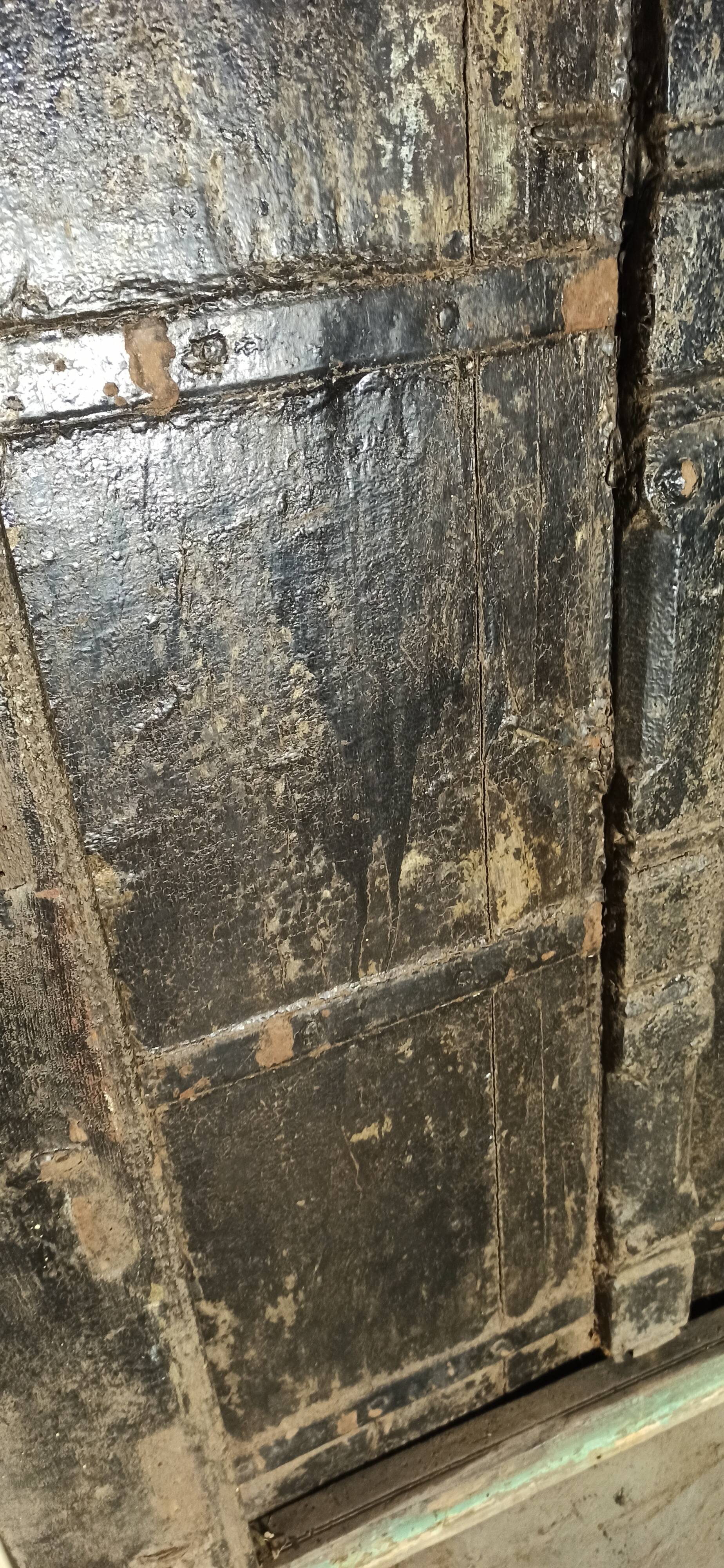 Porte ancienne en bois avec cadre