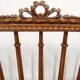 Banc sculpté à la main style Louis XVI avec siège en cannage tissé