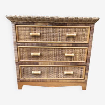 Vintage rattan chest of drawers has 3 drawers.