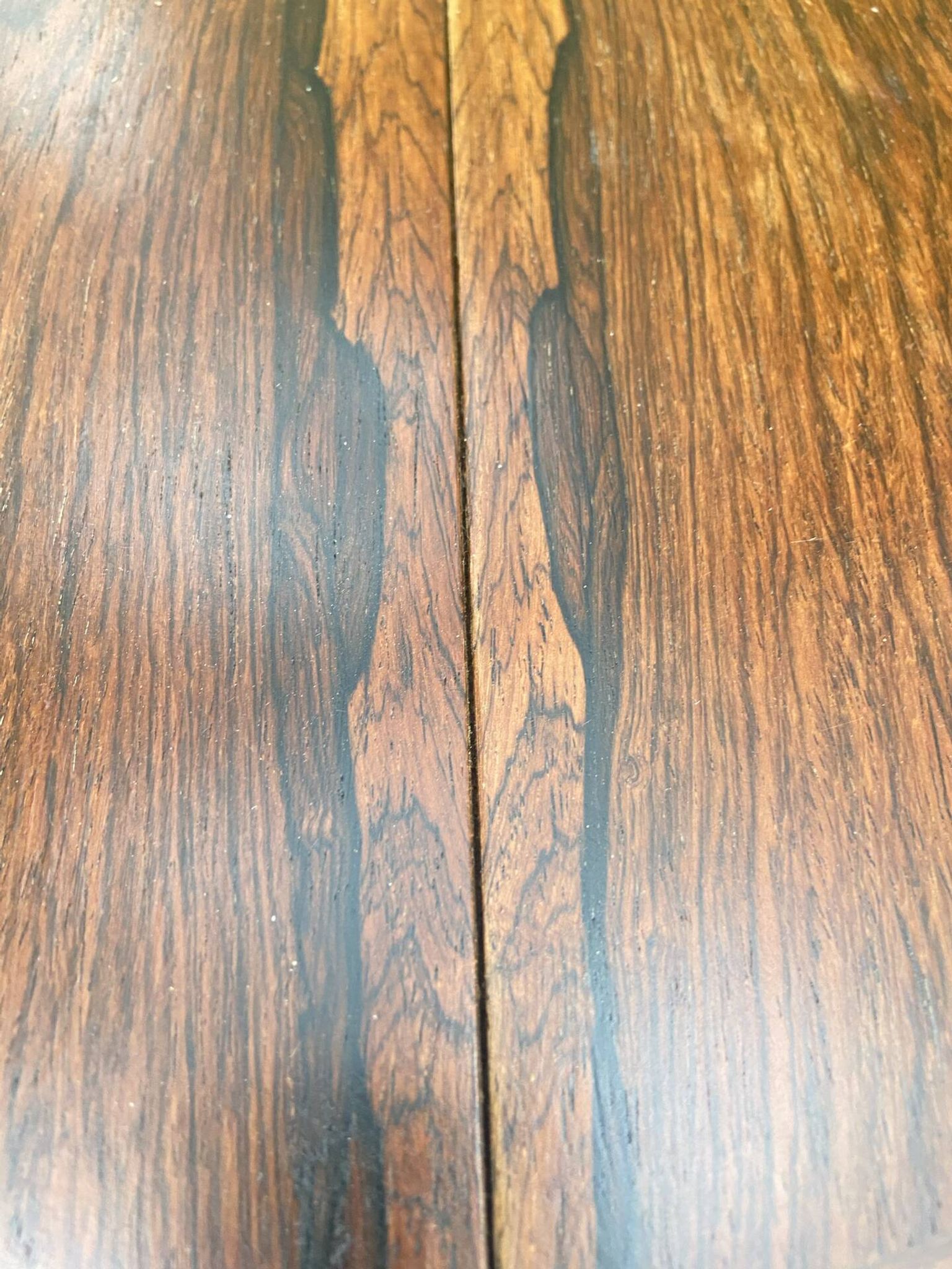 Scandinavian dining table in Rio rosewood.