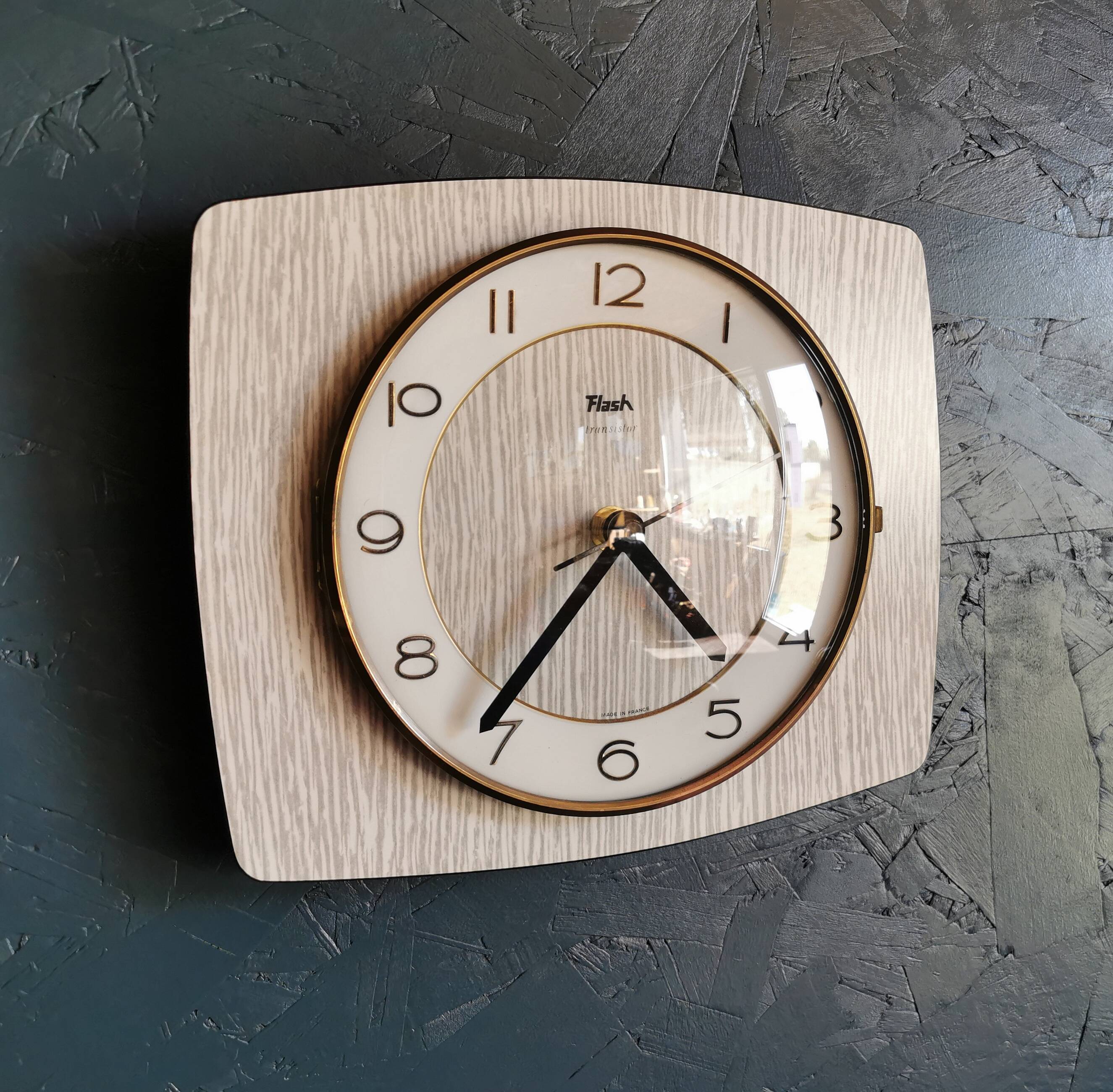 Vintage formica clock silent rectangular wall clock "Flash gray white"