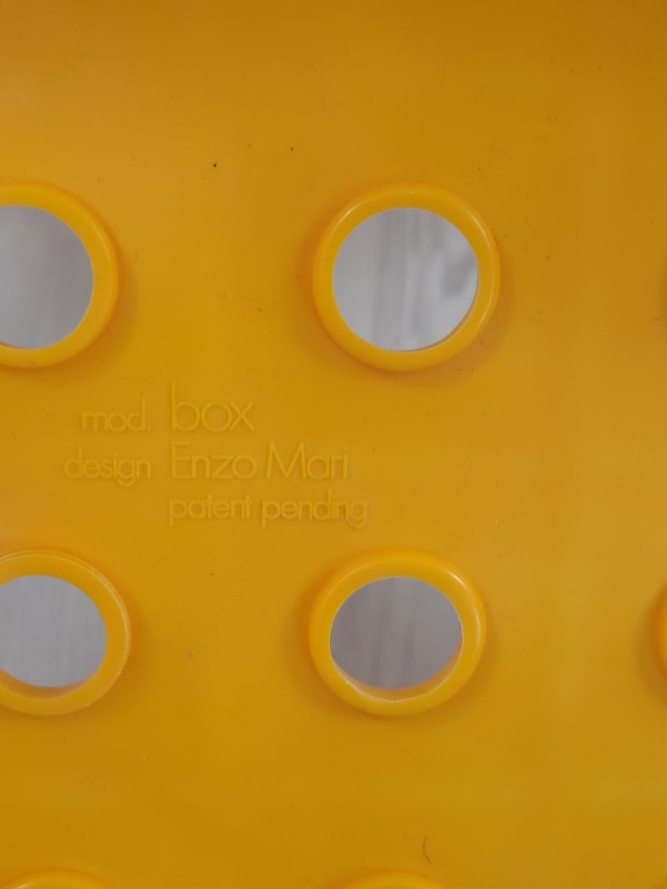 Pair of Box chairs, design Enzo Mari for Anonima Castelli