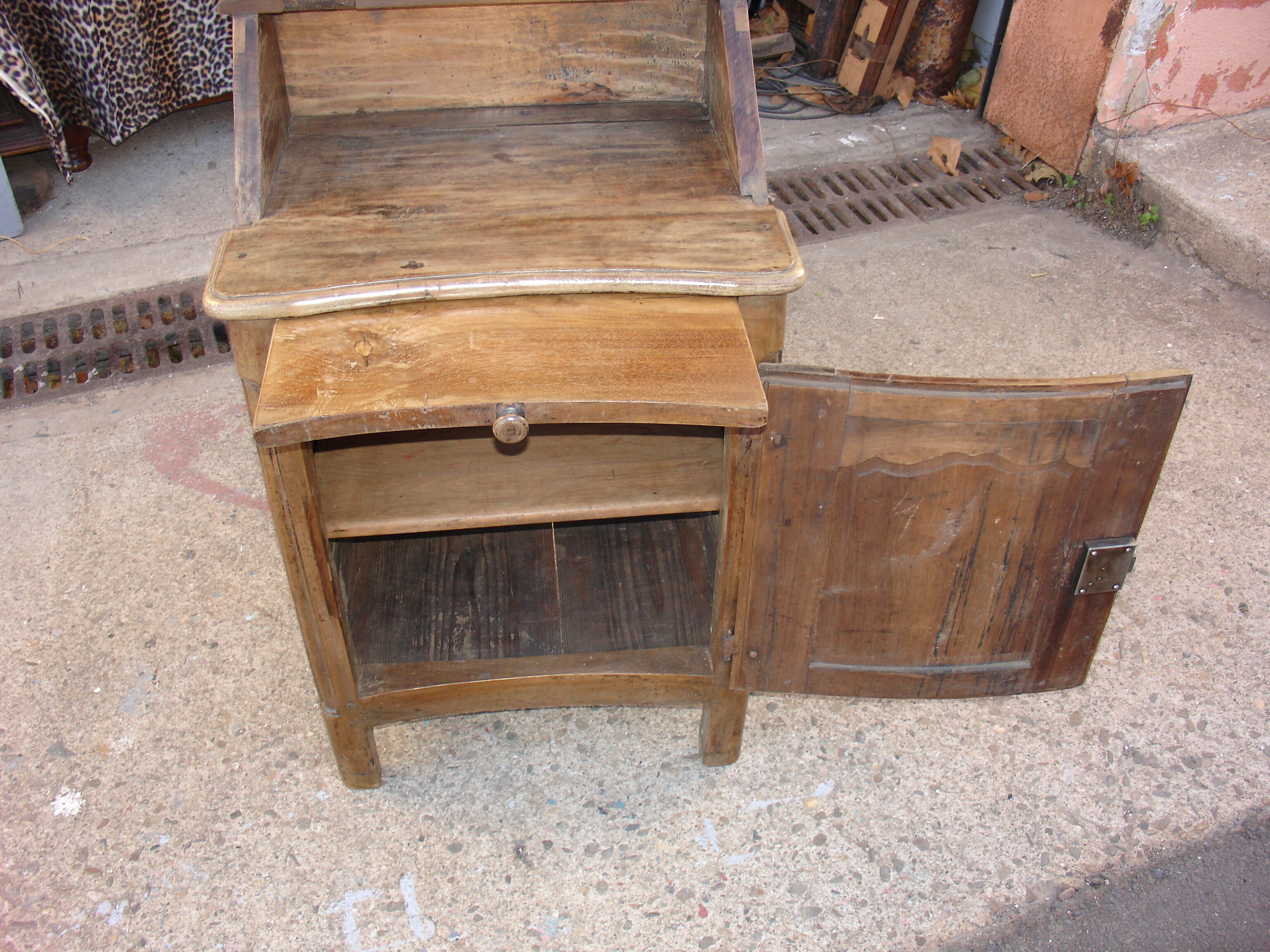 Scriban time Louis XIV Walnut