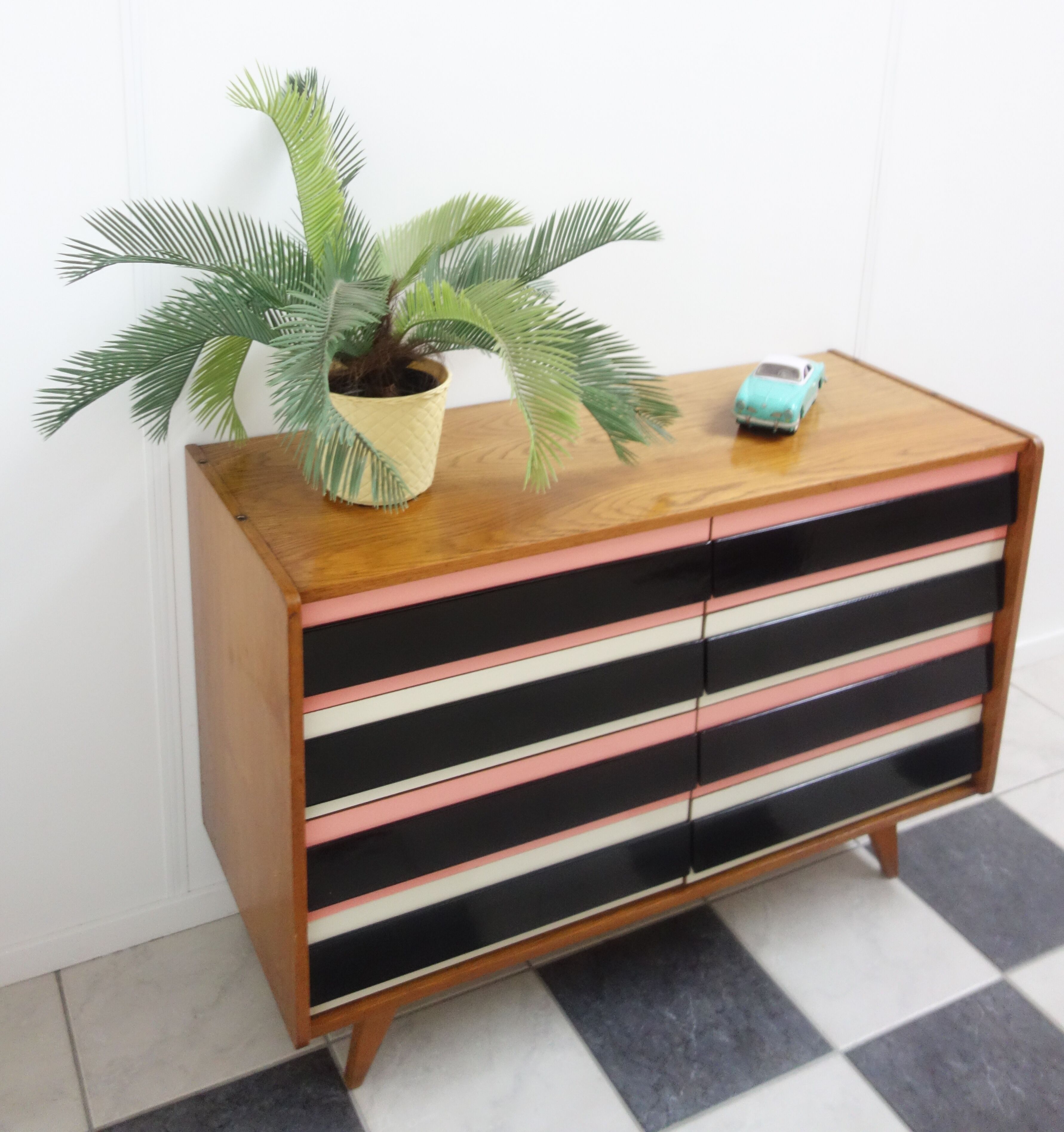 Commode rose Jiri Jiroutek U453 1962
