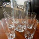 Very chic service including a pitcher and 6 tall glasses for orangeade