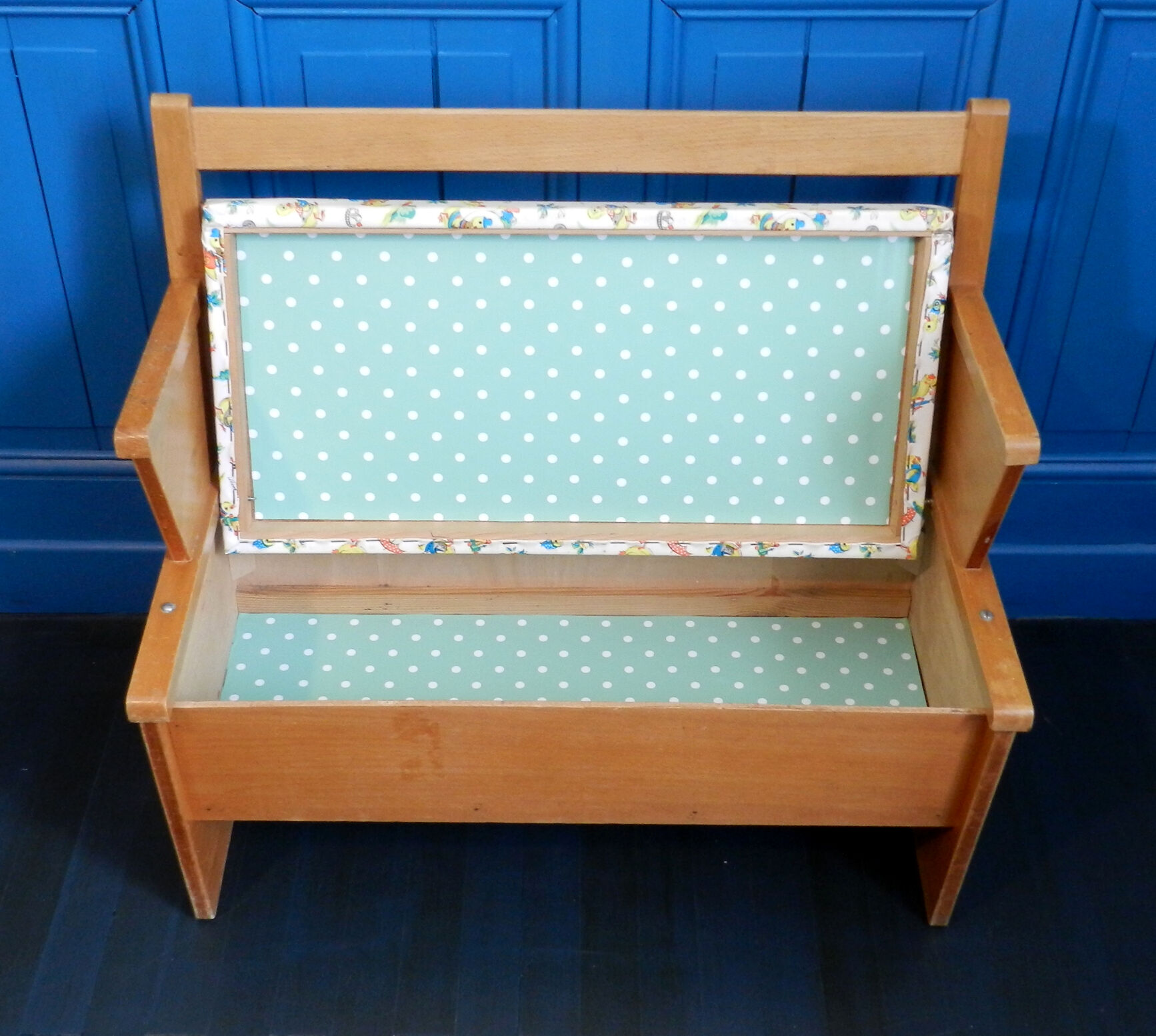 Toy chest bench years 50