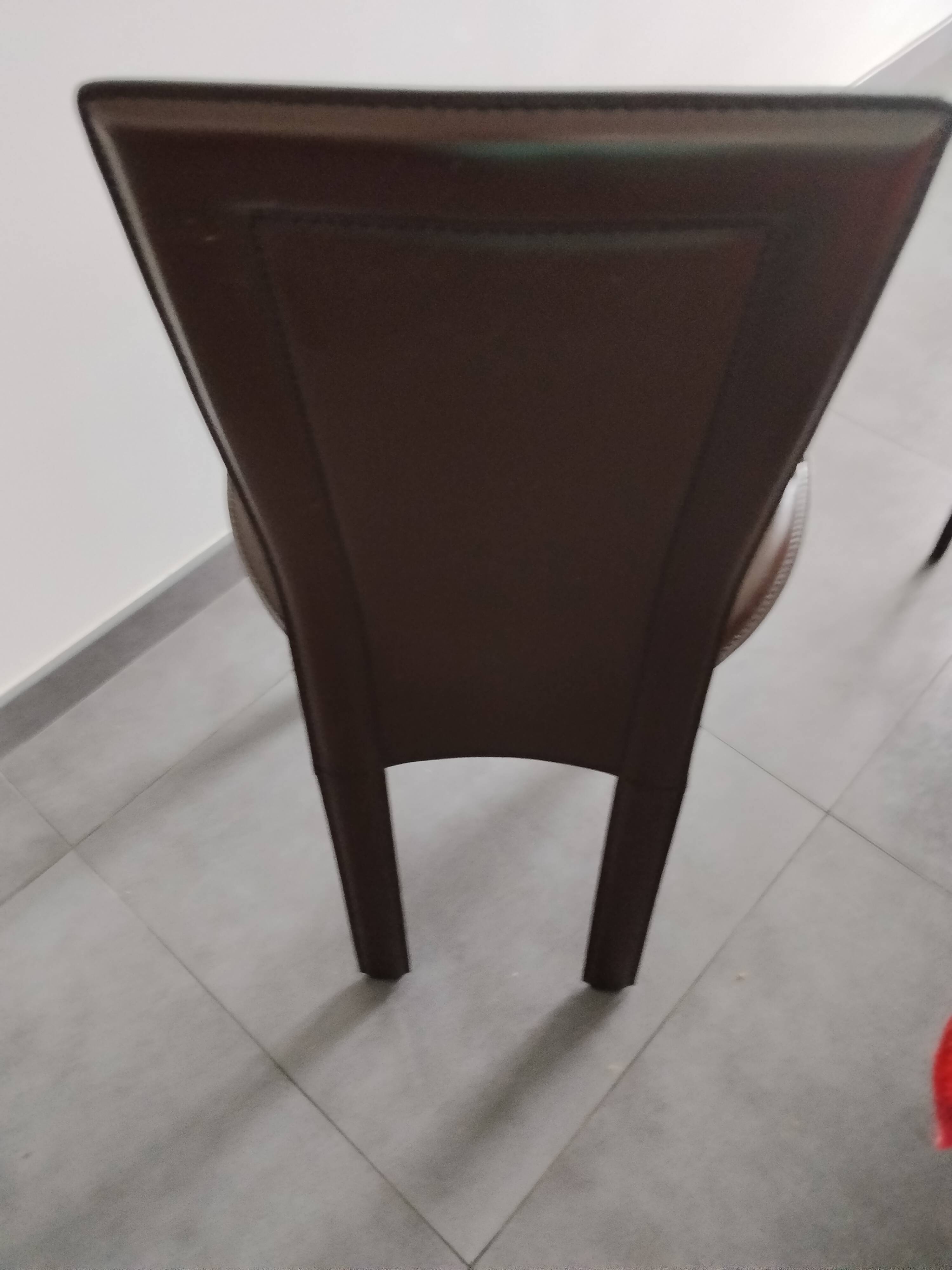 Chaise lara cuir