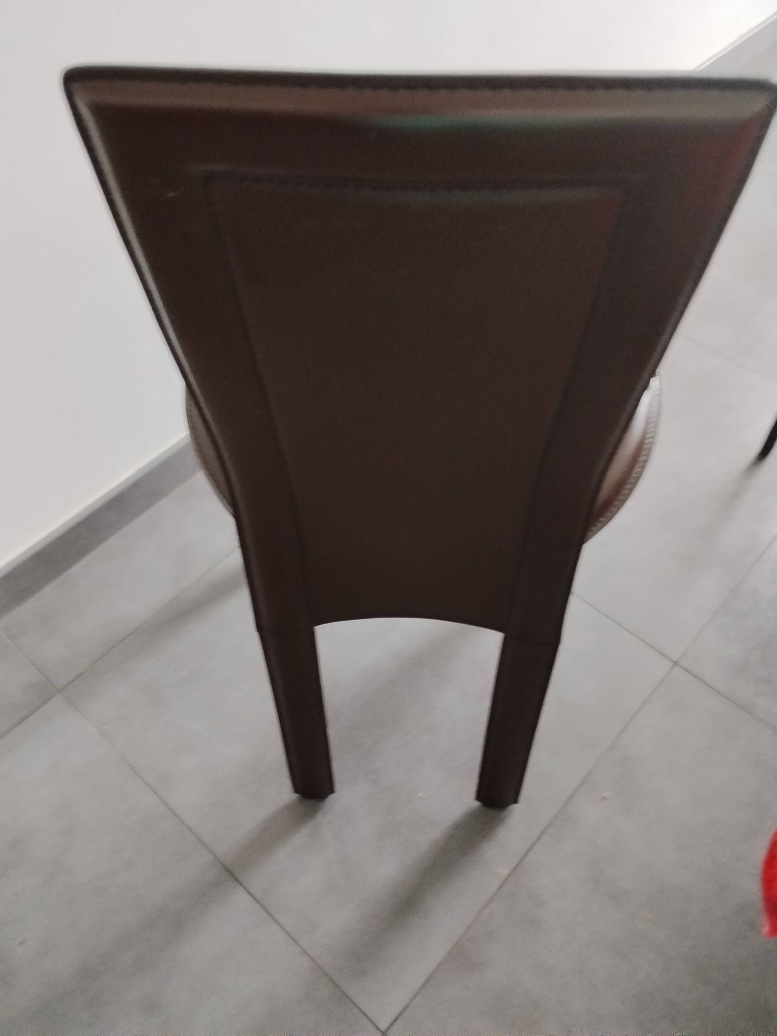 Chaise lara cuir