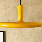 Suspension jaune original des années 1970 produit au Danemark par Fog & Morup - Conçu par Hans Due - XL 50 cm