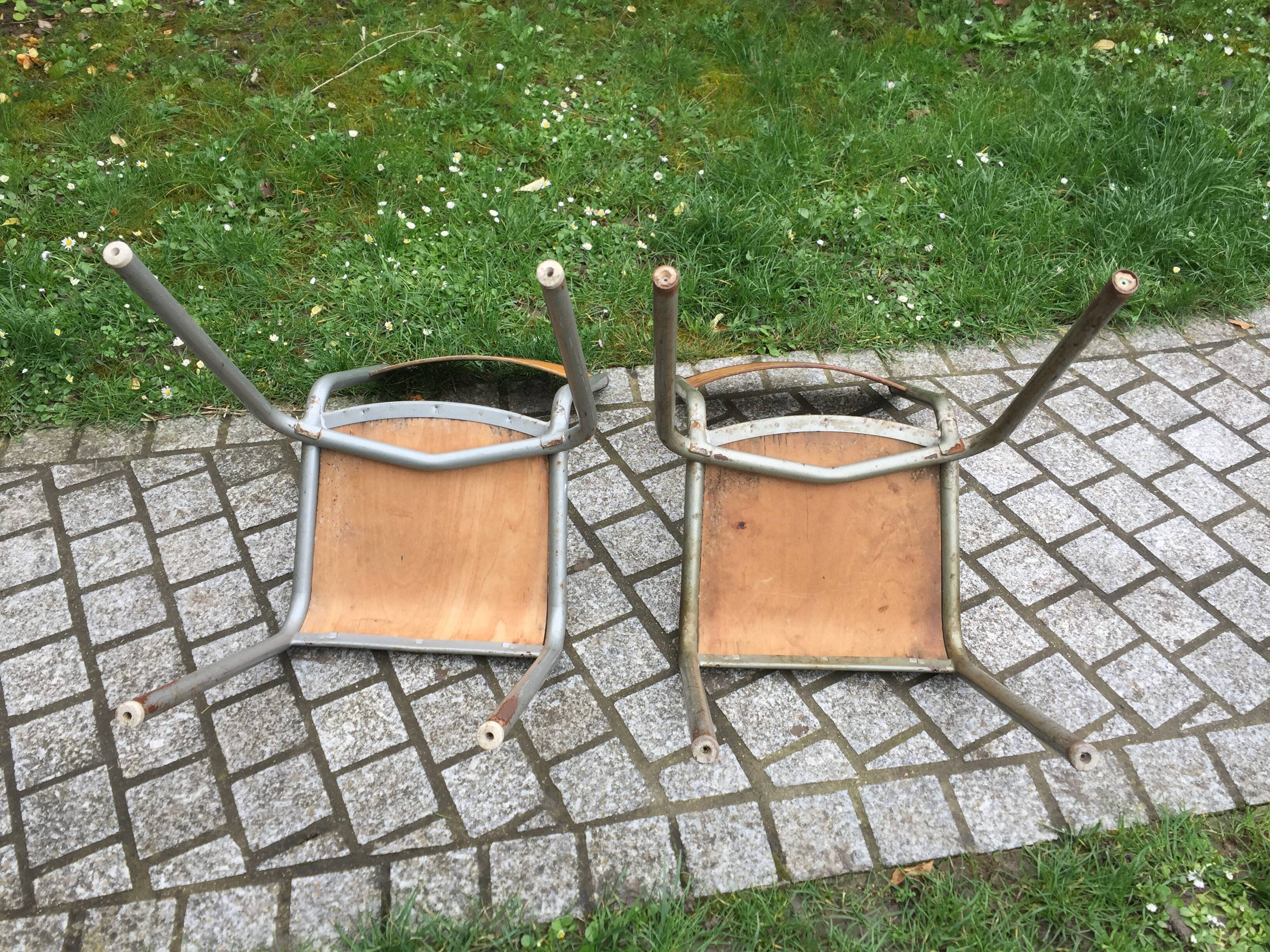 School mullca 510 vintage 1960 adult chairs pair