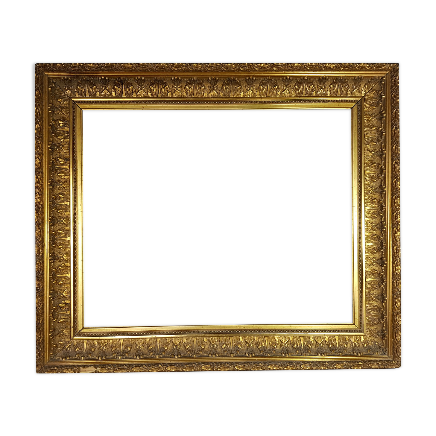 Imposing nineteenth century frame wood and gilded stucco 103x87 foliage 82.7x66.7 cm SB