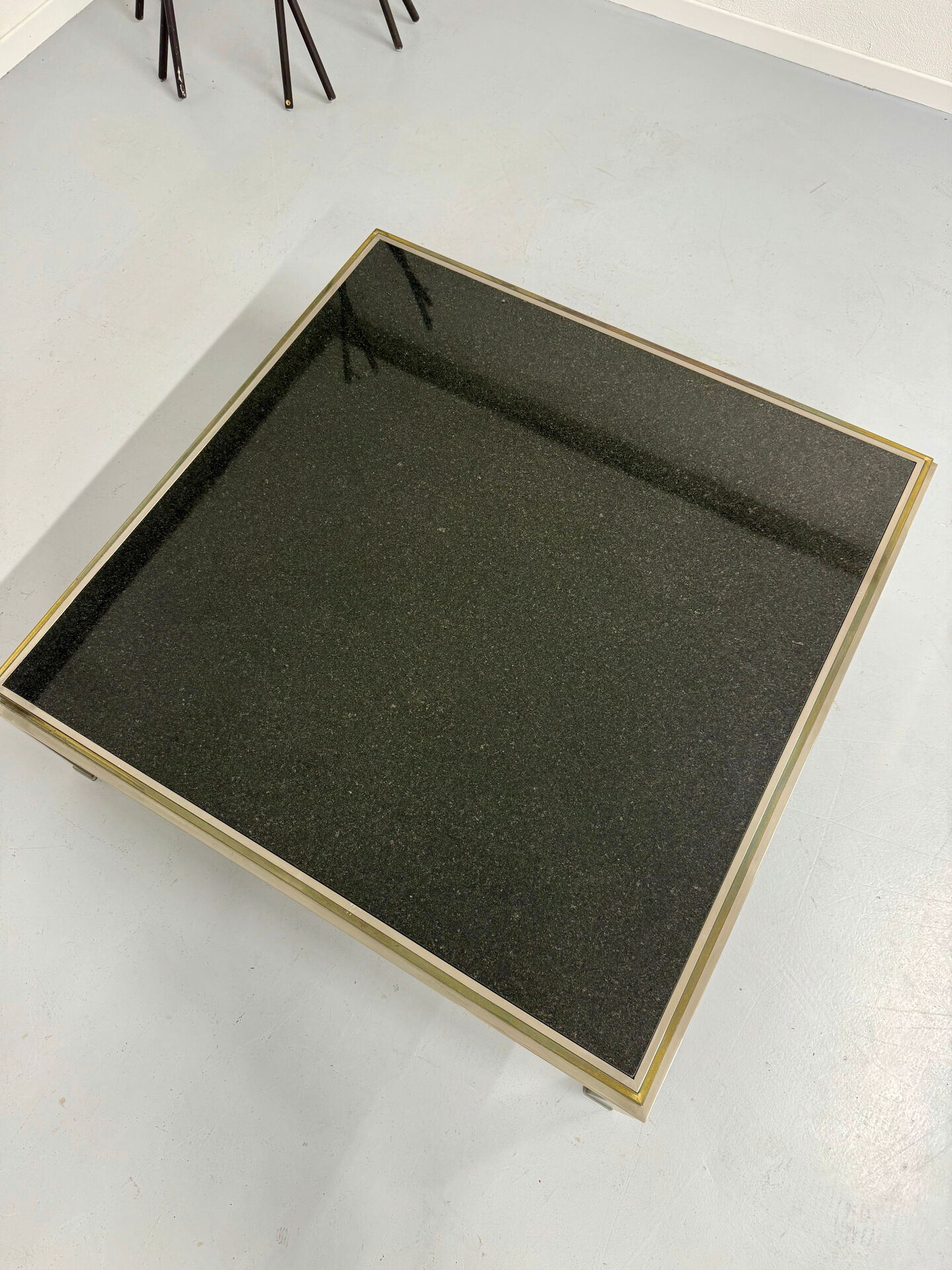 Large Flaminia coffee table designed by Willy Rizzo from the 1970s, metal and stone.