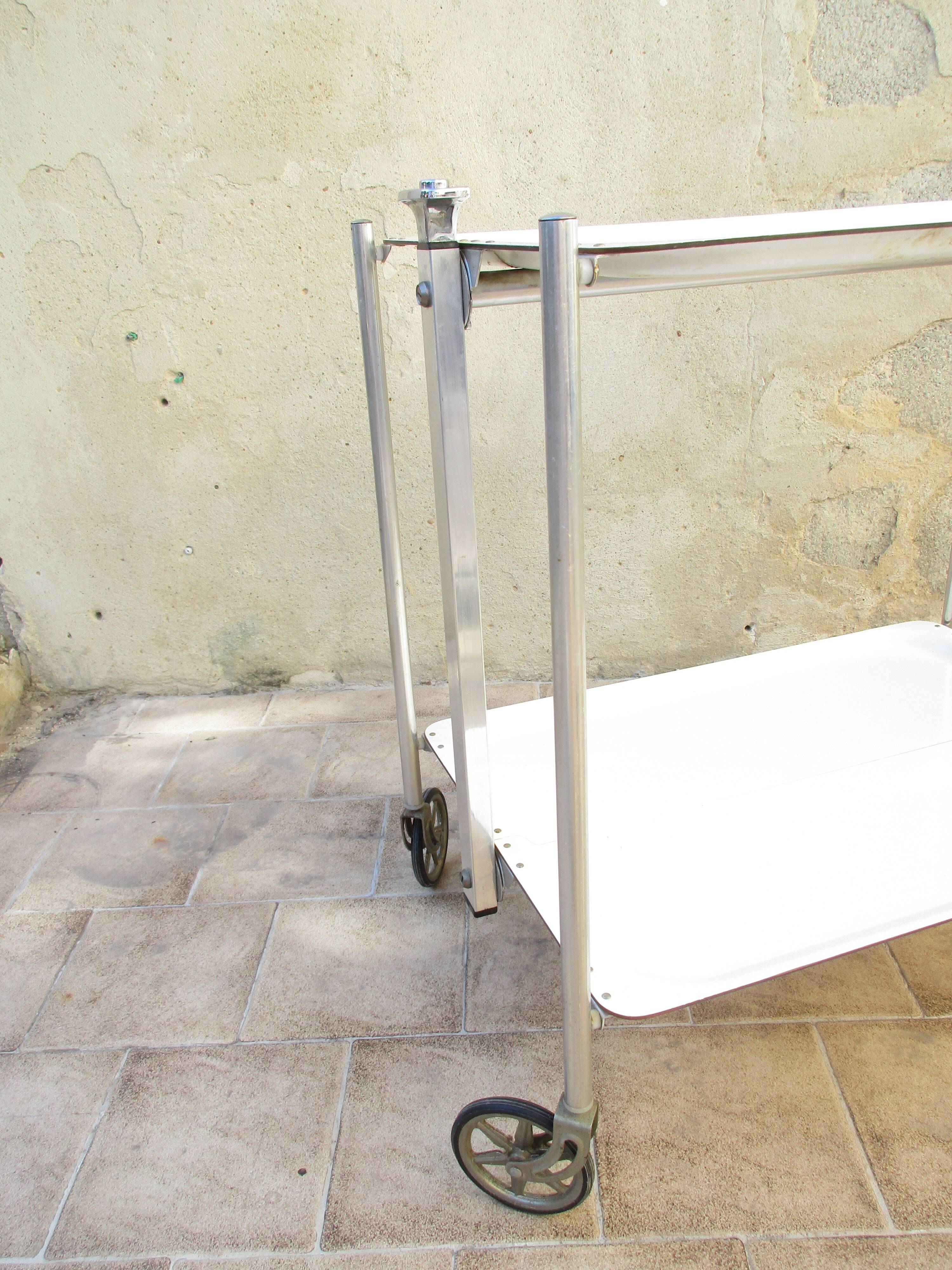 Roller folding extra table