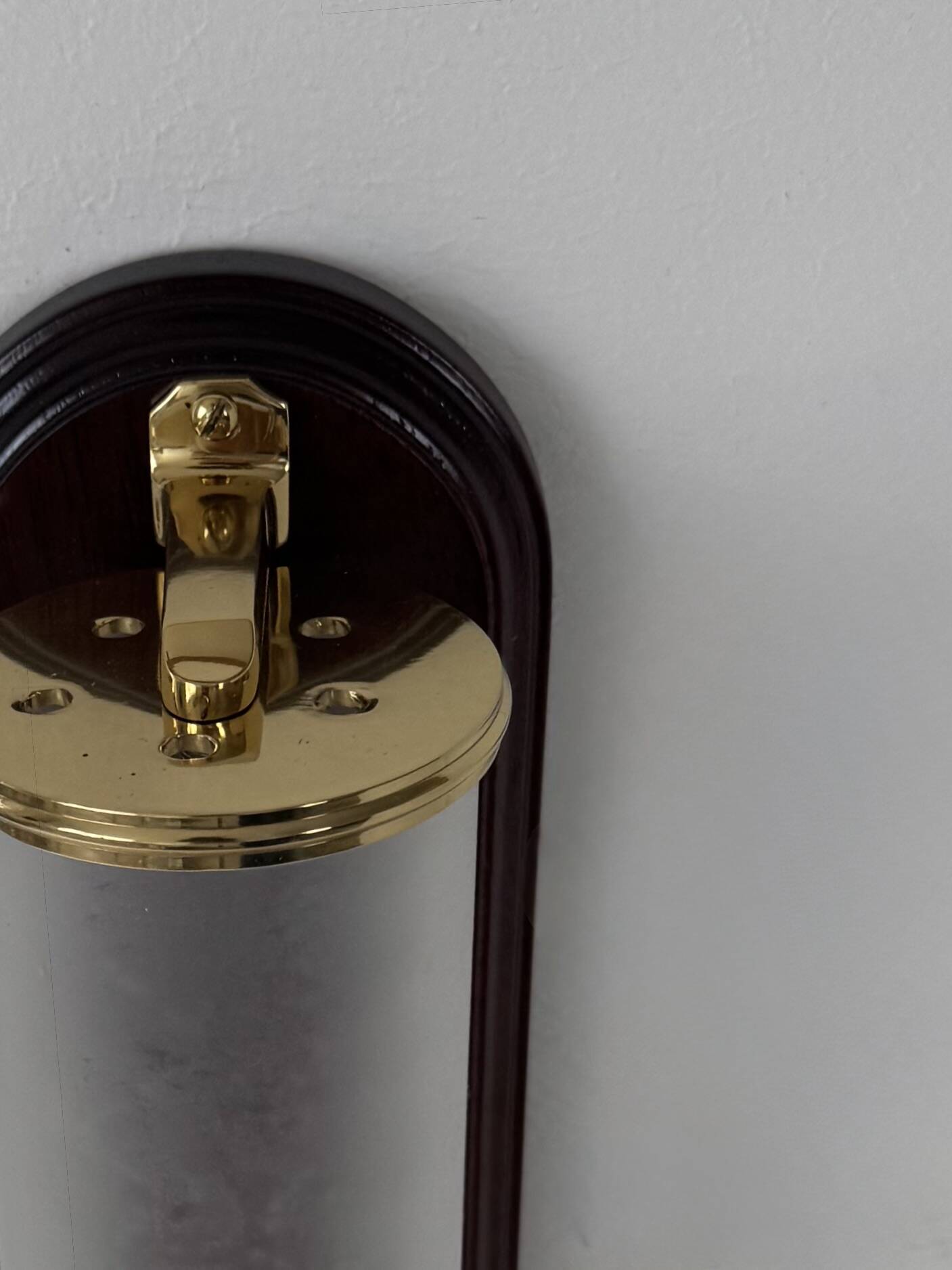 Vintage wall light in wood, glass and brass, France, 1980.