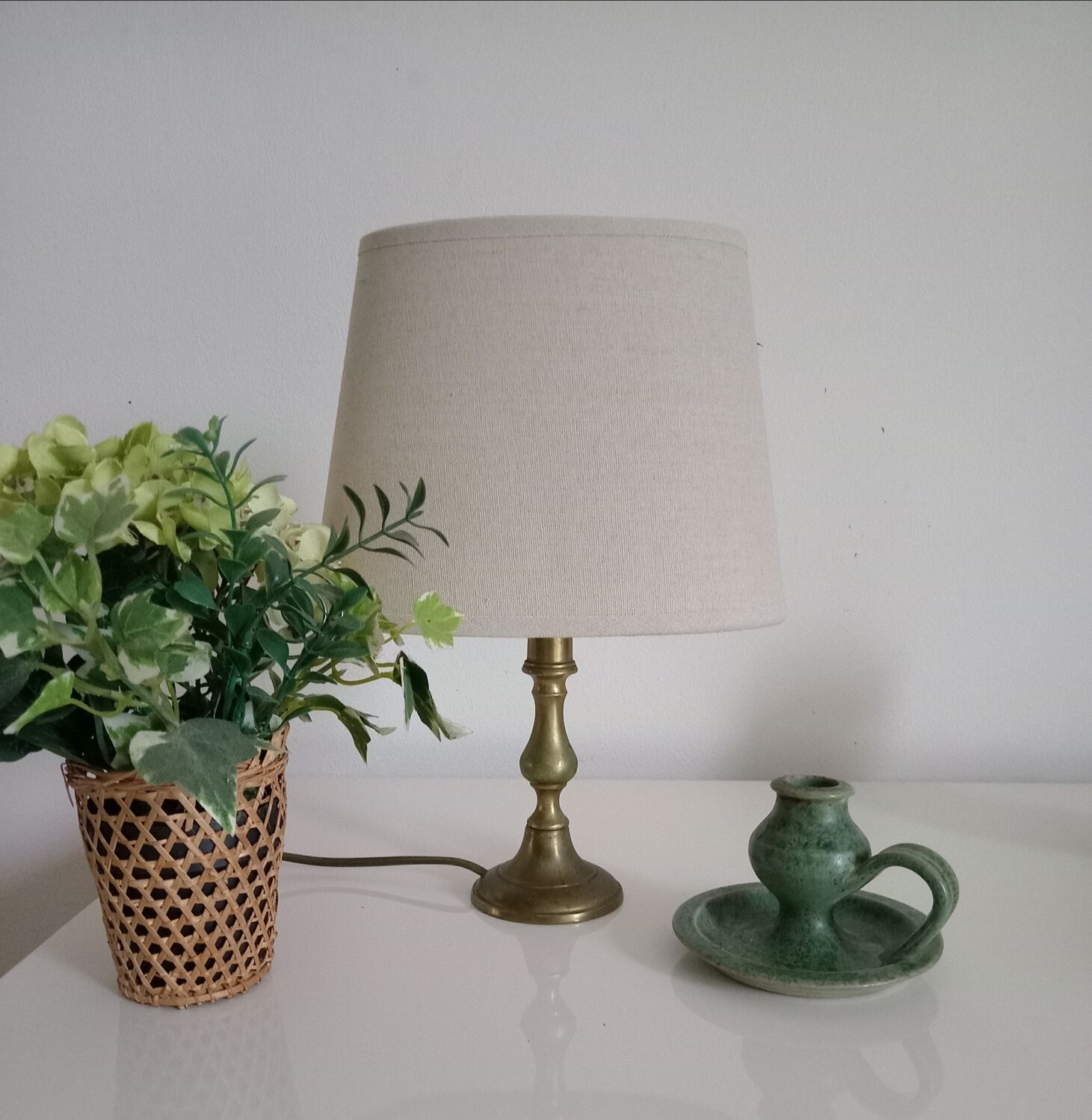 Table lamp