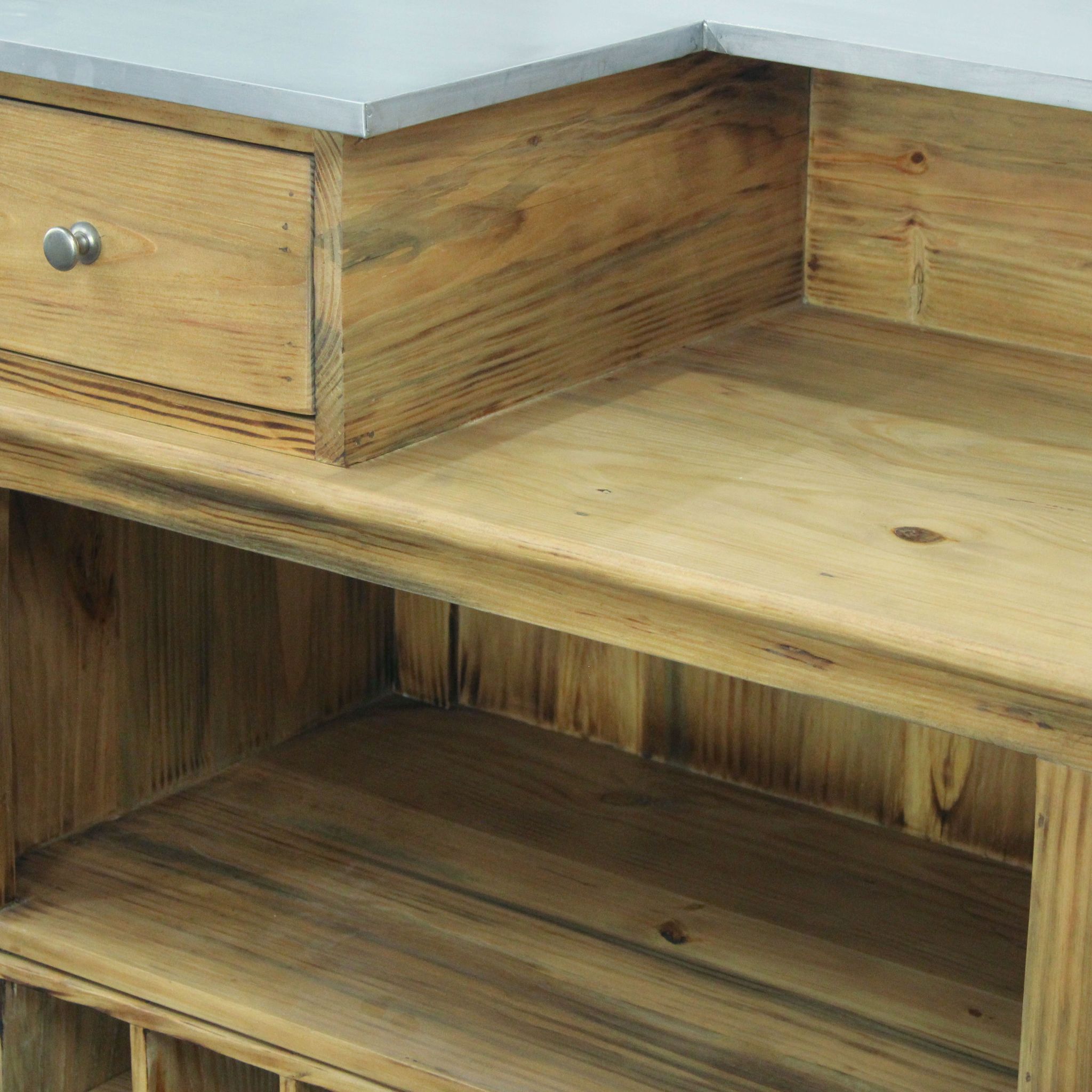 Bar industriel en bois massif