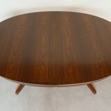 Scandinavian style oval table in central foot with extensions