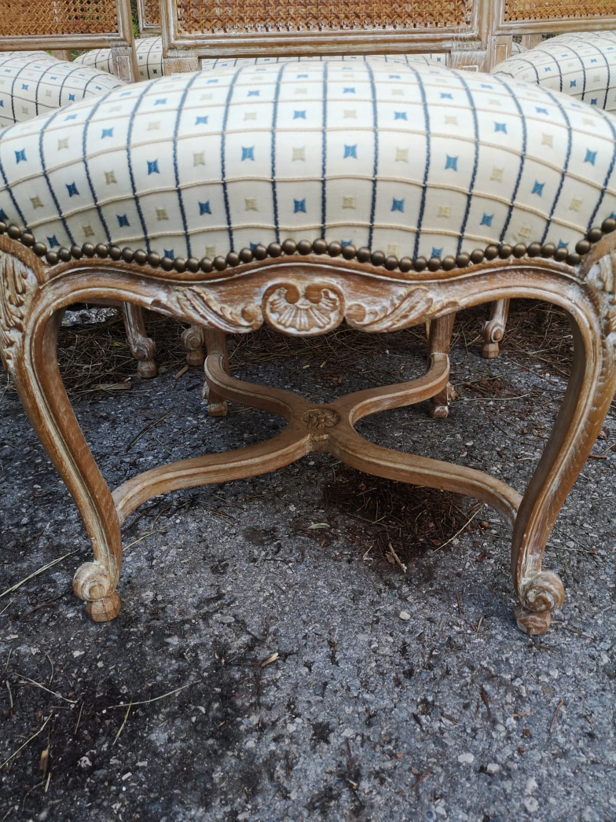 Set of 8 chairs