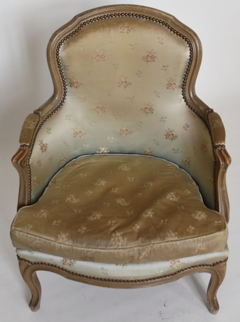 Fauteuil bergère de style Louis XV