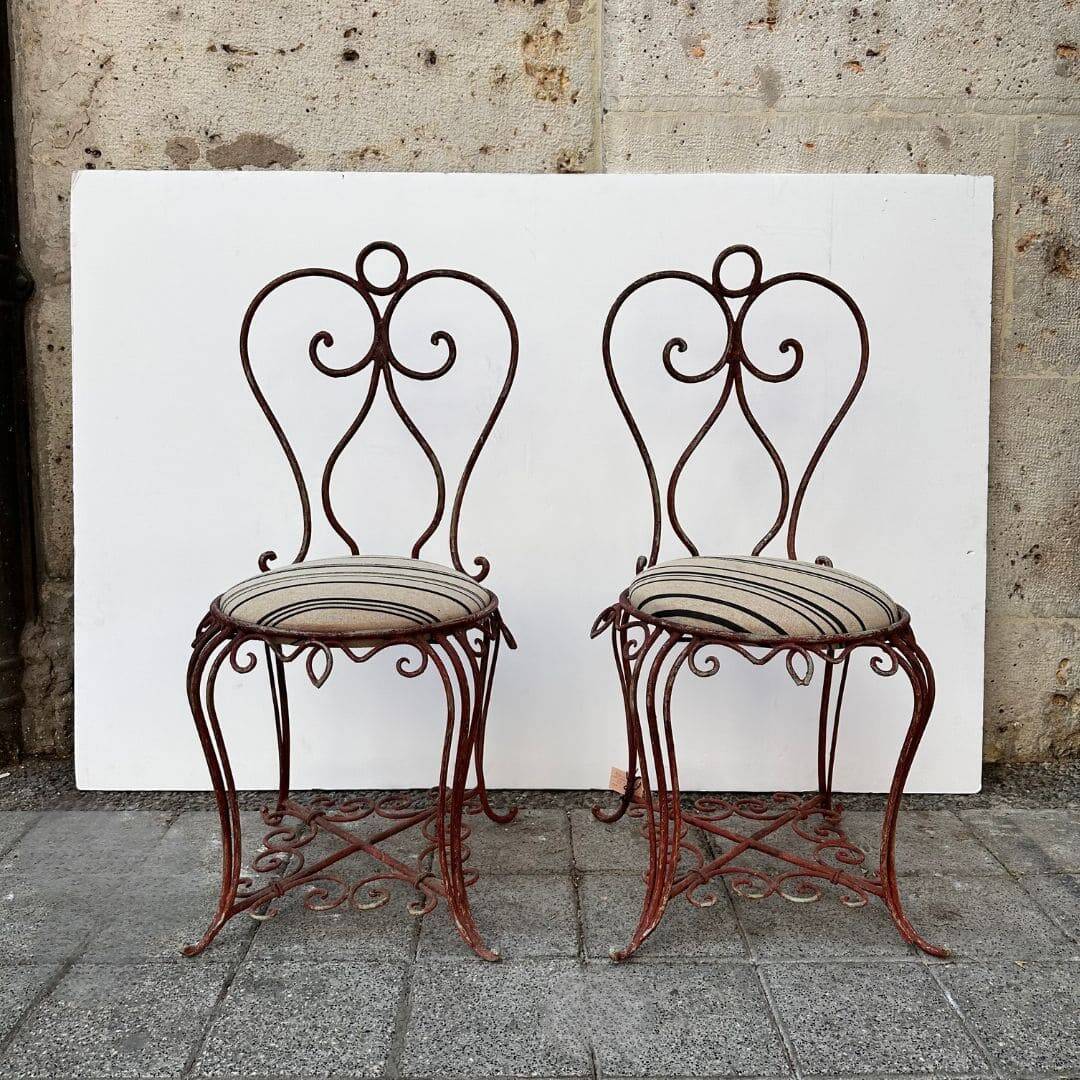 Pair of wrought iron chairs, Art Nouveau, early 20th century – France