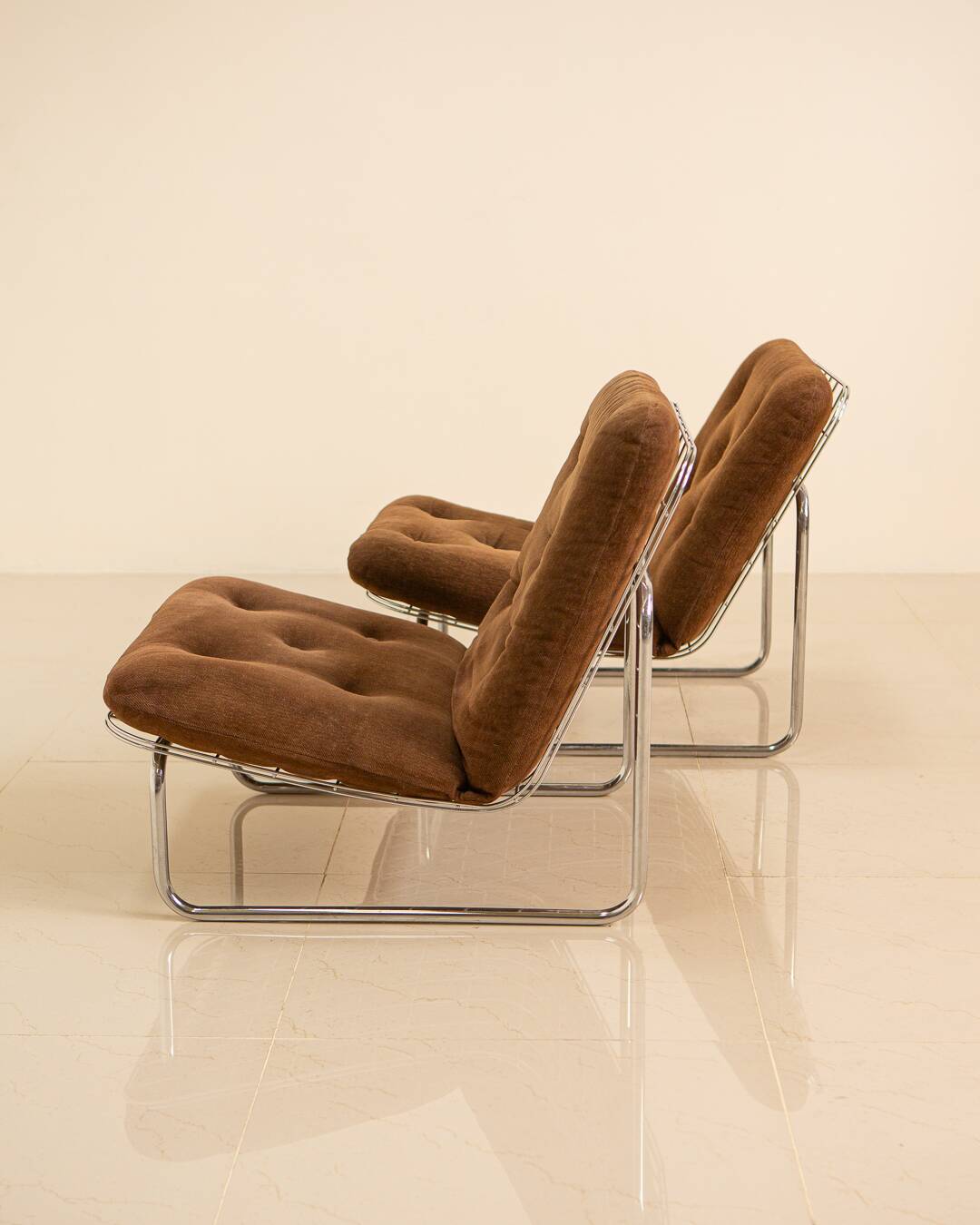 Pair of brown "666" low chairs by Kho Liang for Artifort 70's