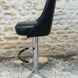 Swivel bar stool