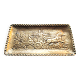 Gilded bronze pocket tray, signed Max Le Verrier: The attack of the chariot by the lions