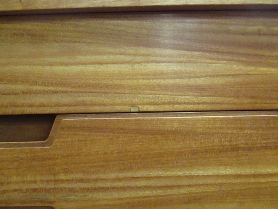 Dresser Uniflex by  Hoffstead