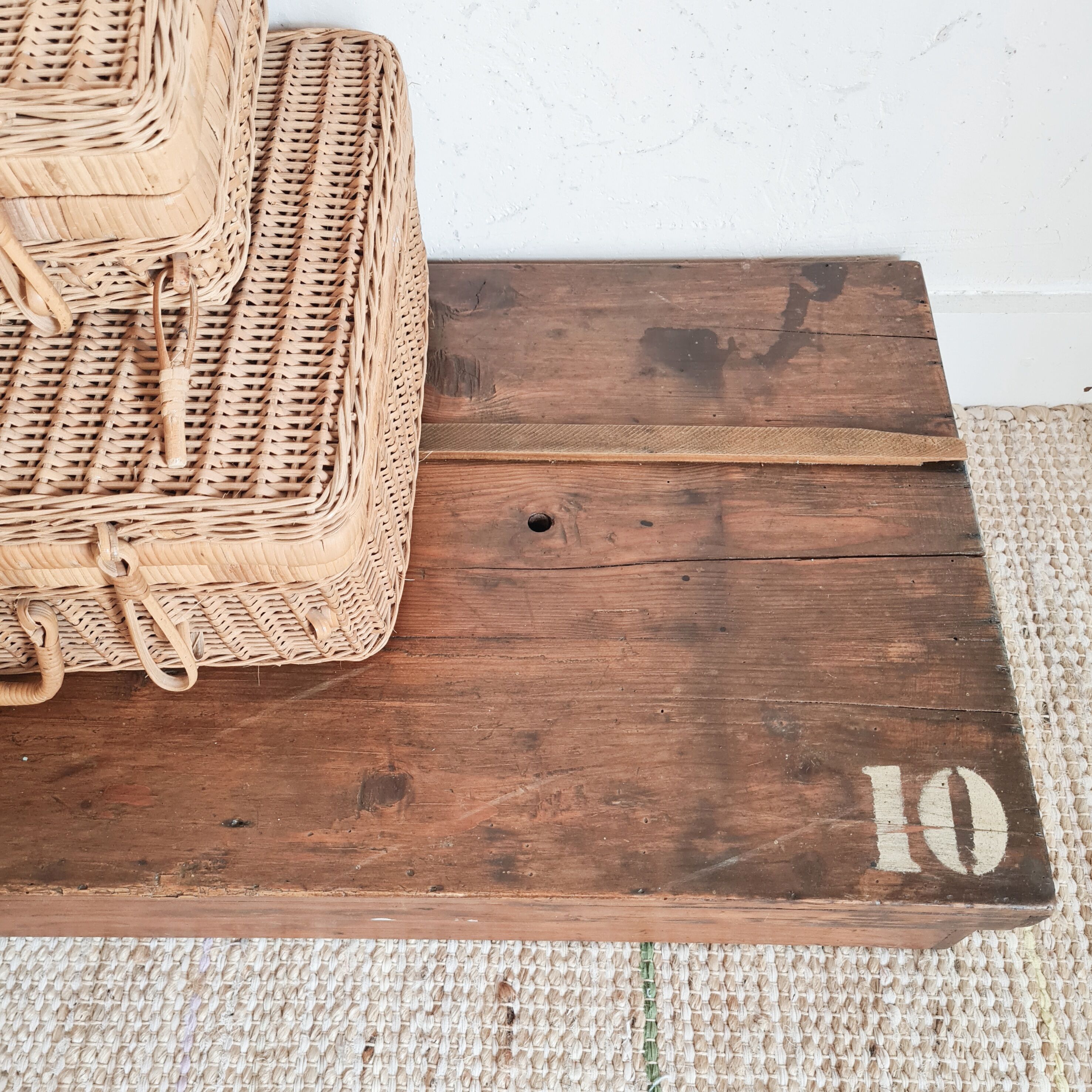 Coffre en bois vintage