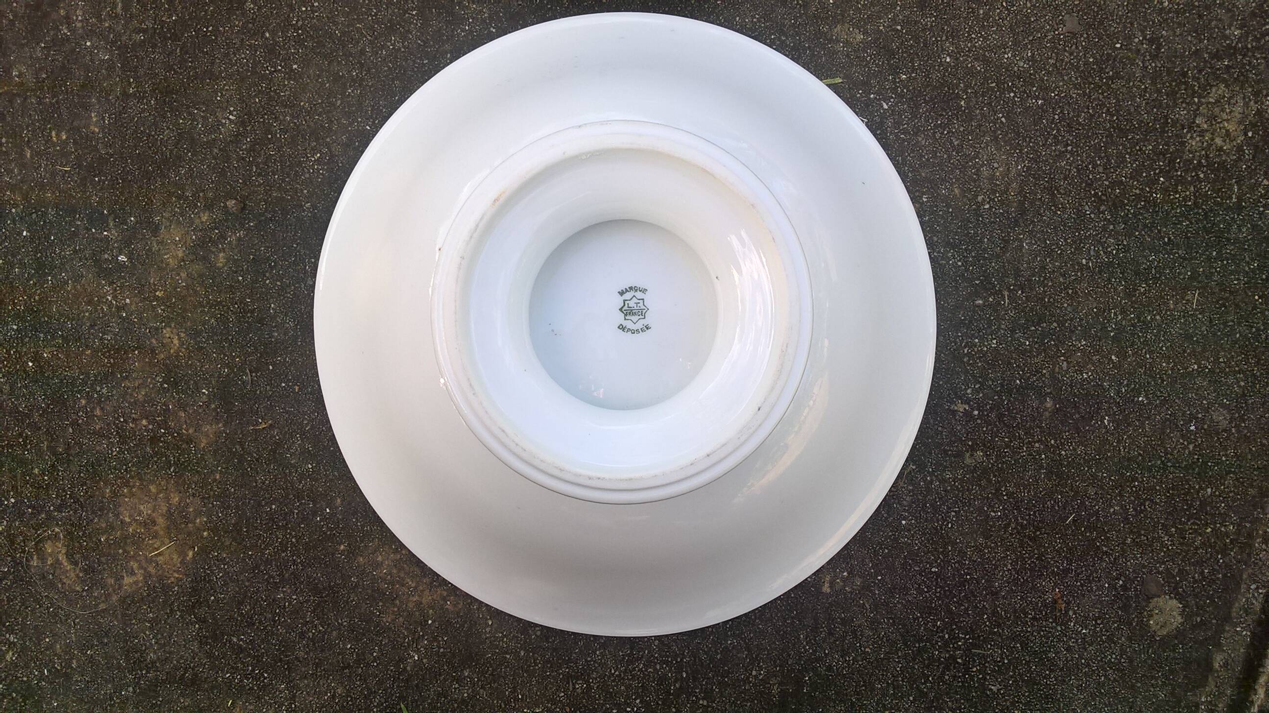 Porcelain compote bowl