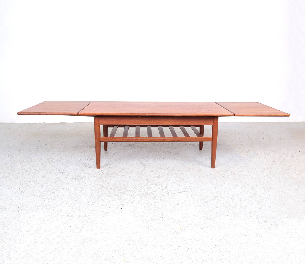 Danish design extendable coffee table by Trioh, 1960s