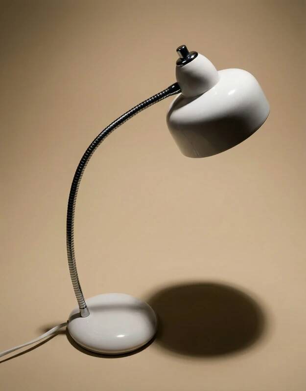 Vintage 1960s articulated metal lamp – off-white
