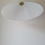 Conical suspension in white opaline