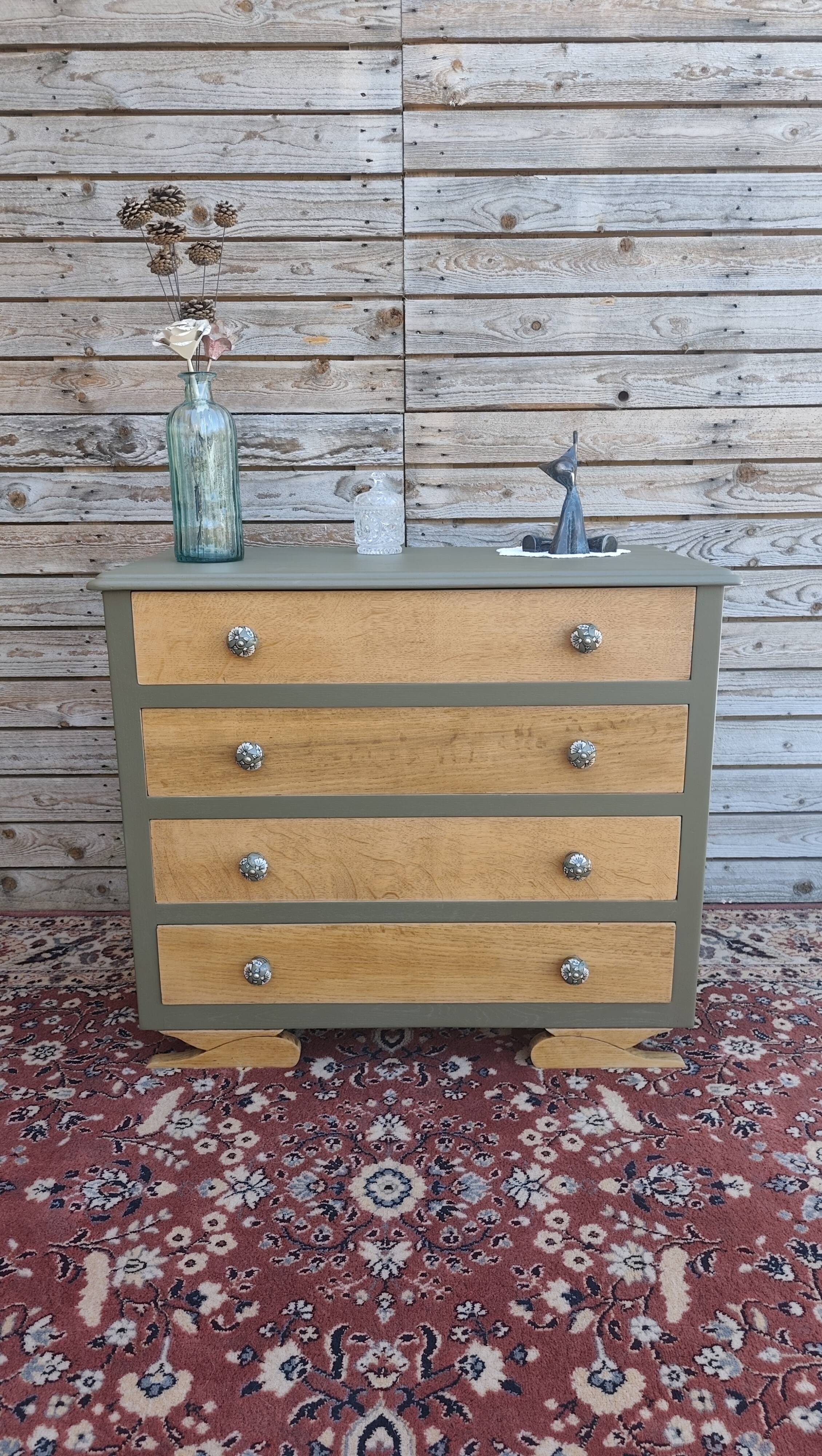 Guifette Commode