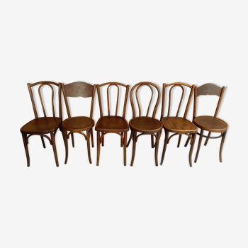 Suite de 6 chaises de bistrot dépareillées 1920