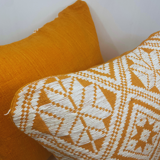 Coussin ethnique orange