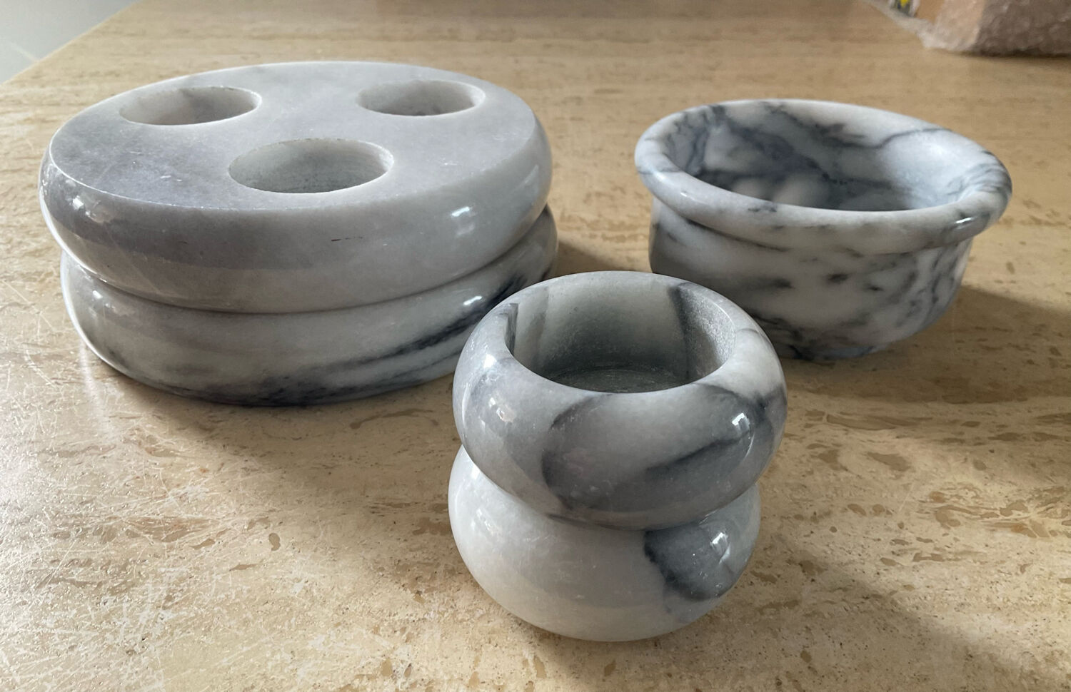 Series of 5 vintage candle holders in Carrara marble