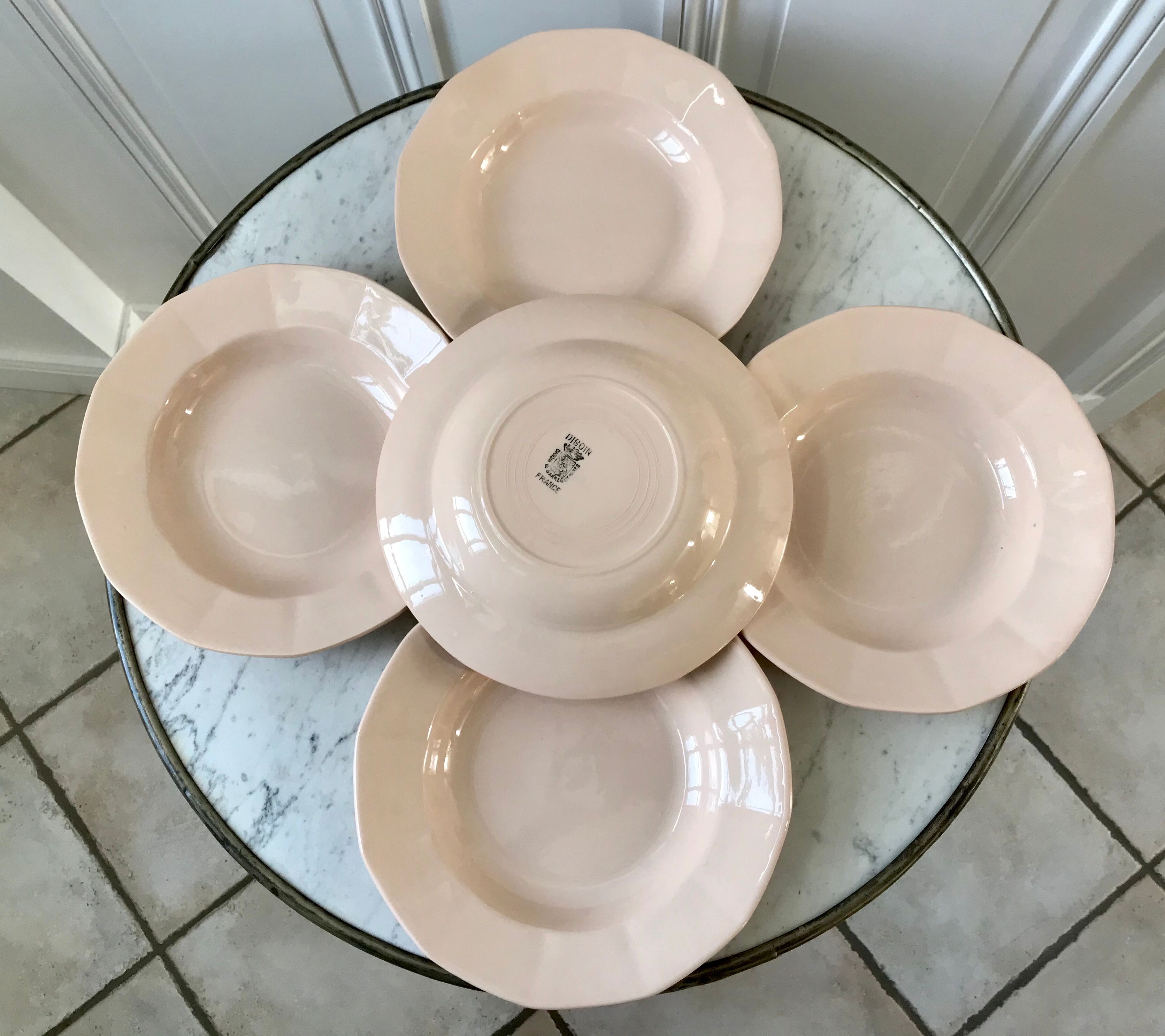 Set of 5 hollow plates Digoin Sarreguemines model France powder pink
