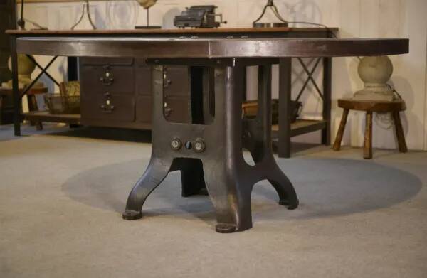 Table touret industrielle piètement en fonte 1950’s